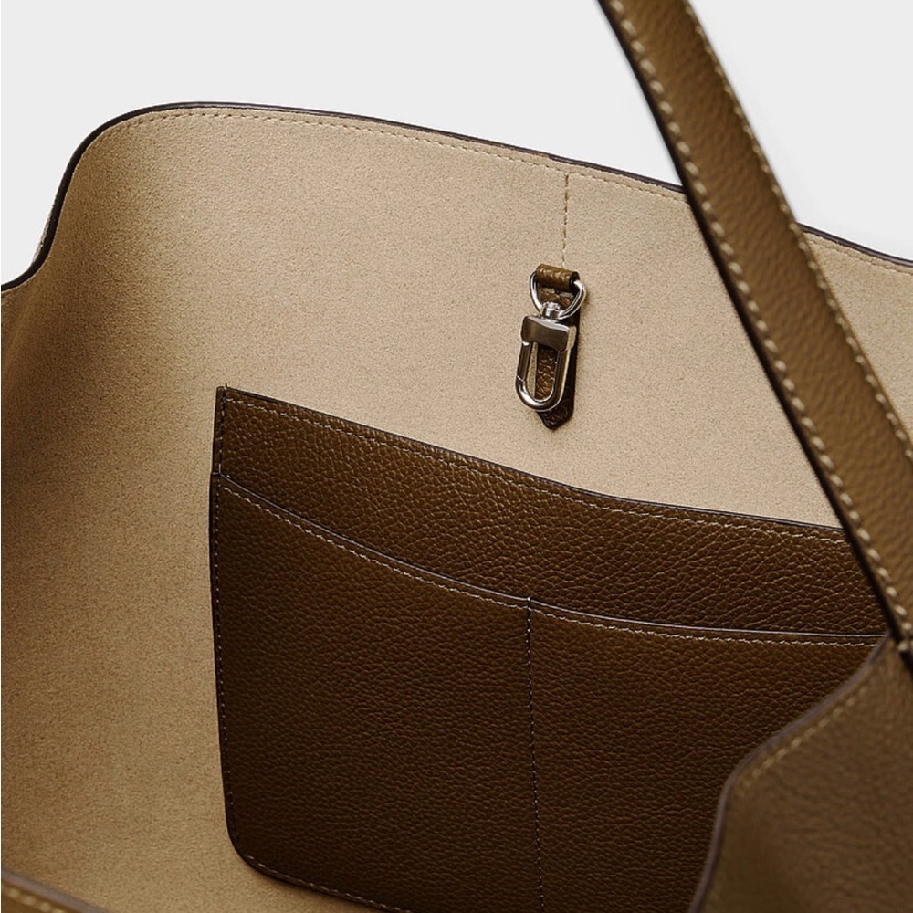 TOTEME Taupe Leather Tote Bag - Women - Picture 7 of 10